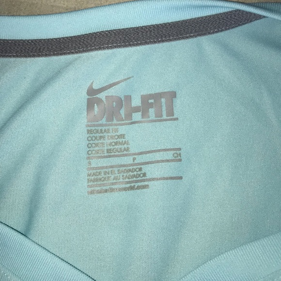 Nike Long Sleeve - Picture 3 of 3